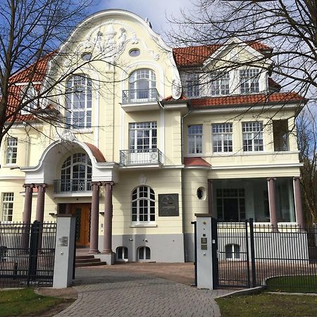 Appartements Am Kurpark バート・ピルモント エクステリア 写真